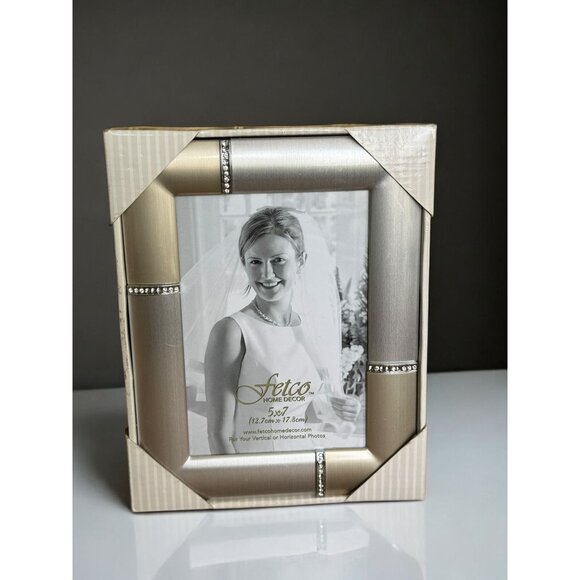 Elegant Fetco Home Decor 5x7 Frame With Rhinestone Accents Metallic Finish - Picture 6 of 6